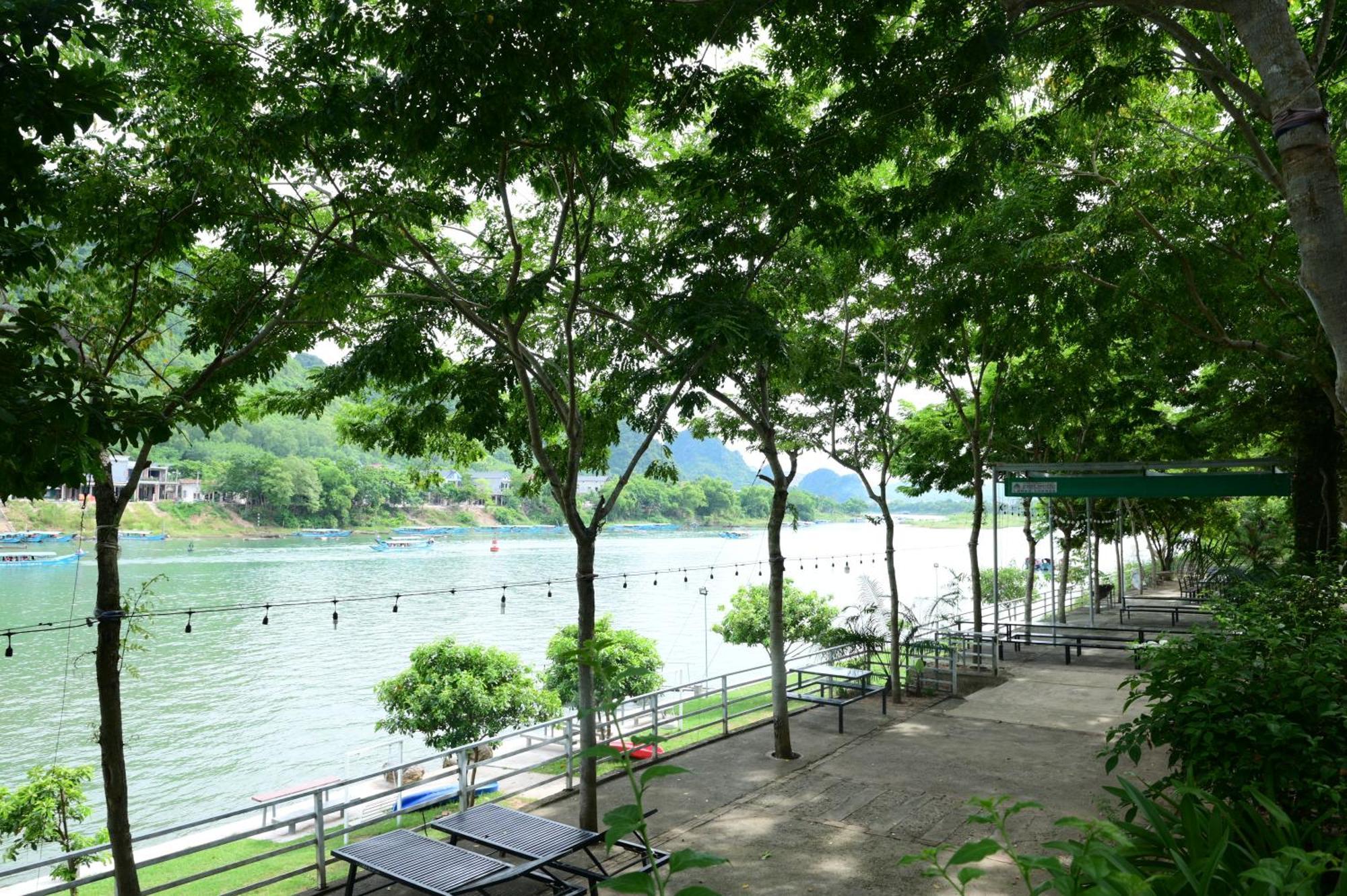Restful River Bungalow Phong Nha Exterior photo